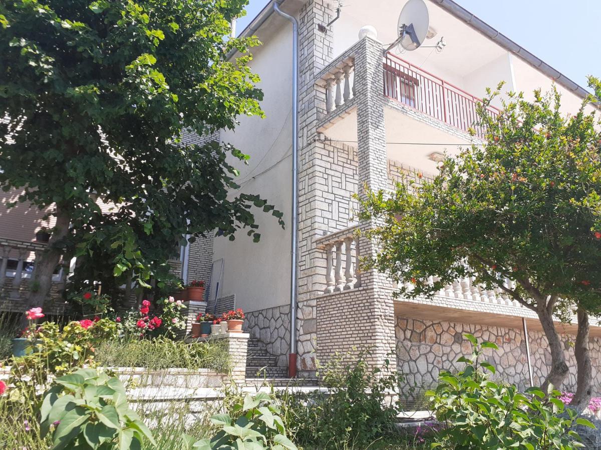 Appartement Dada à Senj  Extérieur photo