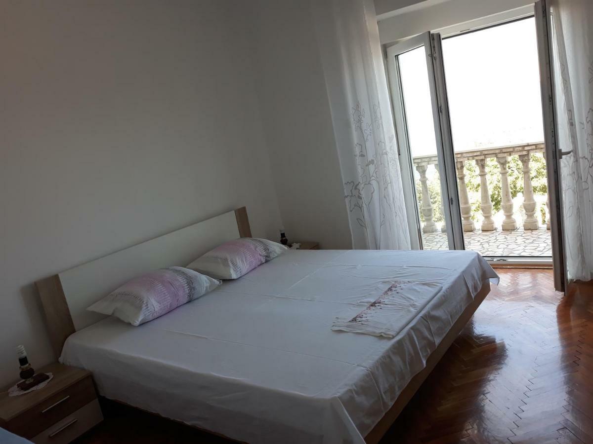 Appartement Dada à Senj  Extérieur photo